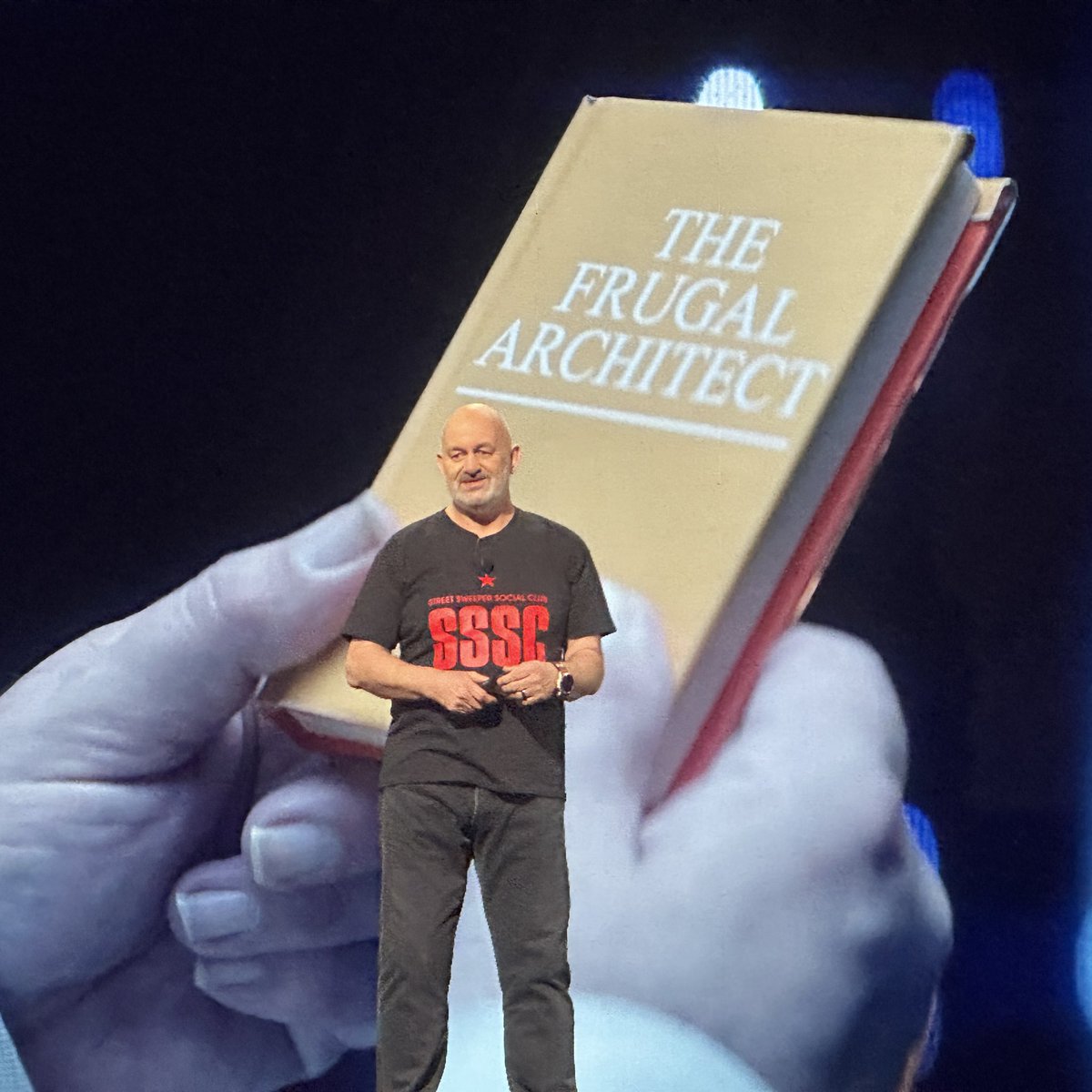 JeremyFrenay's tweet photo. Closing a busy week of AI &amp; Data announcements at #reinvent2023 with @Werner’s keynote: The Frugal Architect 📕☁️✨ https://t.co/X4r5zb2Xny