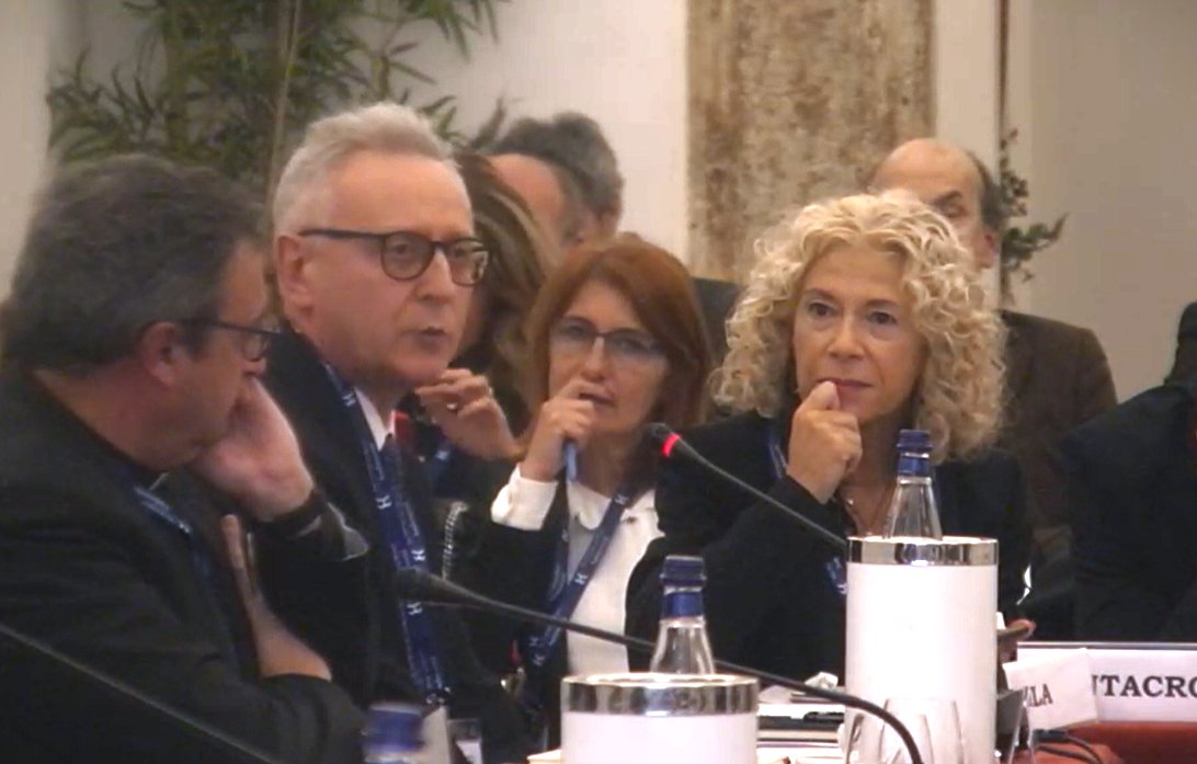 #OTD
Il nostro obiettivo dovrebbe essere formare i professionisti del futuro in modo che abbiano anche conoscenze (come utenti) di tecnologia statistica e critical thinking. Quello che potrà fare la differenza è saper fare le domande giuste e saper interpretare correttamente le