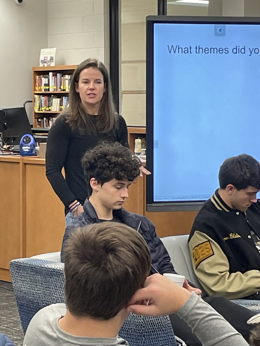 bulldogsofphs's tweet photo. It was good having former teacher/graduation coach Cameron White back on campus this morning speaking to the Captains Club! #LeadDogs https://t.co/ELJ7Z9yYPV