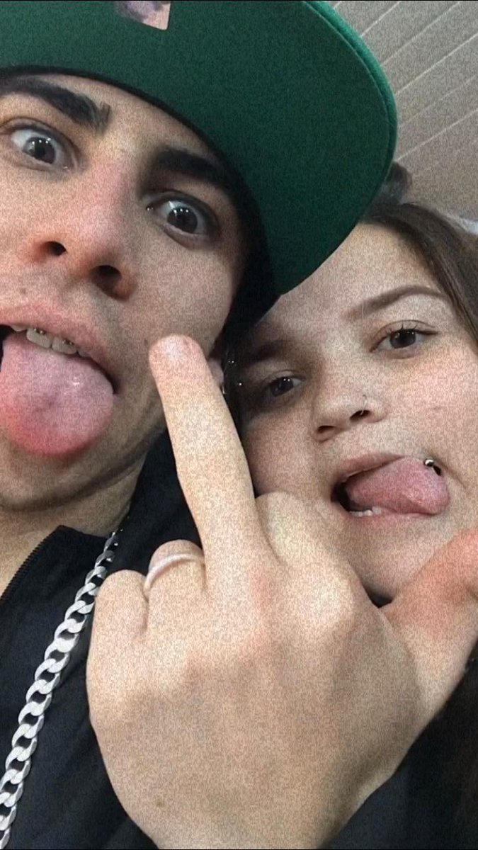 1457RT's tweet photo. #TBT de Mili Anos 🙏🏼👩‍❤️‍👨💚🎈🕸️
@dianasntx https://t.co/C2dqvAdlKL