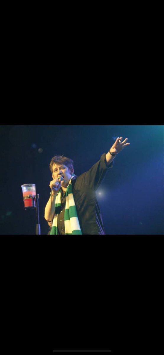 joefee1980's tweet photo. R.I.P to a true music great 😌, ☘️💚🇮🇪🇮🇪 https://t.co/08ZnC4qvnU