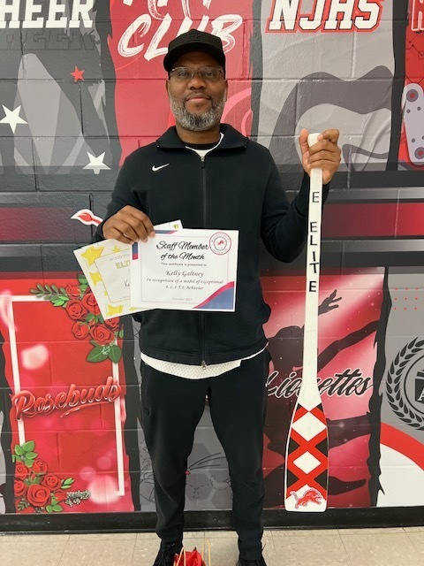 Congratulations to Mr. Galtney (6th grade Math teacher), not only did he receive an award for PBIS participation he is  also our "Super Staff Member of the Month" Thanks for all that you do and showing us what it means to be ELITE!!!!!! 
#BeEliteWMS#RTBWMS