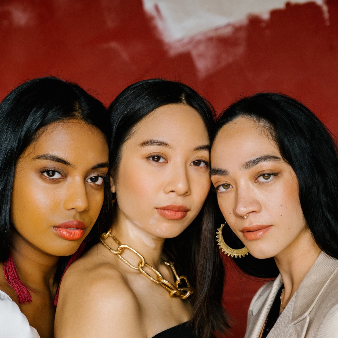 BzzAgent's tweet photo. πππͺCalling all BzzBeauties!!! It's that time of the year! We've got lots of makeup campaigns coming your way. Please make sure your PROFILE IS COMPLETE, to be eligible for these invitesπ #bzzagent #reviews #sample #beautyfreebies https://t.co/PlNX4sx4Bf
