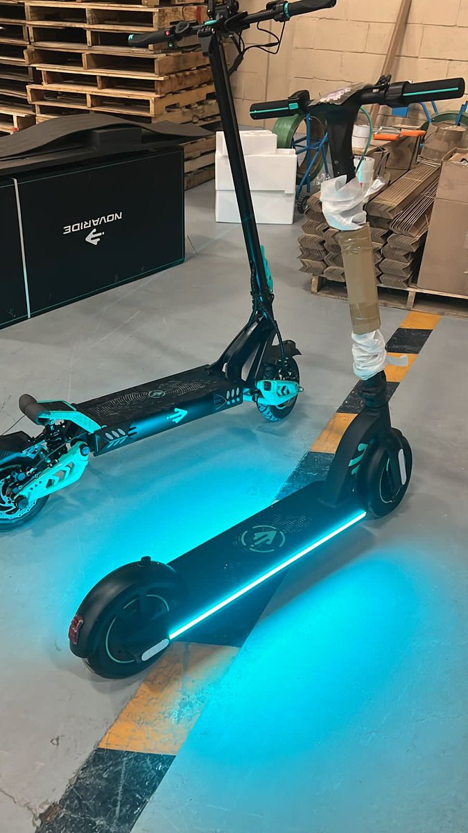 NovarideStore's tweet photo. 🛴 NOVARIDE Pro Ultra redefine el viaje urbano. Con un diseño vanguardista y rendimiento excepcional, cada paseo es una declaración de estilo y tecnología avanzada. 🌟 ¡Descúbrelo ahora! 👇🏼
https://t.co/2RIjkdlWHQ
.
.
#Novaride #scooterelectrico https://t.co/SxLc2t20Wm