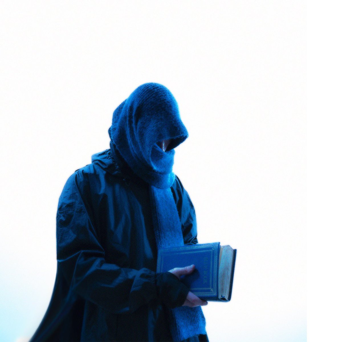 21pourcent_'s tweet photo. @bobglocc @elyps31 @GrisAnthracite_ @berrylevrai @Lafinanciere7 . Sigma - Nouveaux anges
. Létsi - Glow Mentality
. Mazzington - Grand rivage
. Sean James - BLUE BOOK : The Finding
. Twenty9 - thérapie, stéréo
. Gaala - Bienvenue au Gala https://t.co/mRCFnmmgyu