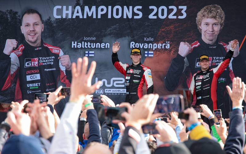 Vuoden autourheilija -valinta selviää lauantaina - Edessä viime vuoden uusinta ➡️ urheiluuutiset.com/vuoden-autourh…

#WRC #AKK #Toyota #MestareidenIlta 
<a href="/OfficialWRC/">FIA World Rally Championship</a> <a href="/KalleRovanpera/">Kalle Rovanperä</a> <a href="/JonneHalttunen/">Jonne Halttunen</a> 

📸 Toyota Gazoo Racing / <a href="/TOYOTA_GR/">TOYOTA GAZOO Racing</a>