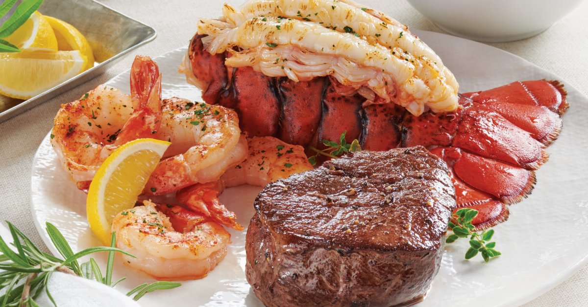 LobsterGram's tweet photo. Lobster Gram has eye-catching and mouthwatering gift ideas for everyone on your list this holiday season—regardless of whether they’ve been naughty or nice! 🎁🎅

https://t.co/HVImM1vstM

#LobsterGram #Lobster #SeafoodLovers #MaineLobster #GiftIdea #HolidayGifts https://t.co/QMUEogAJgi