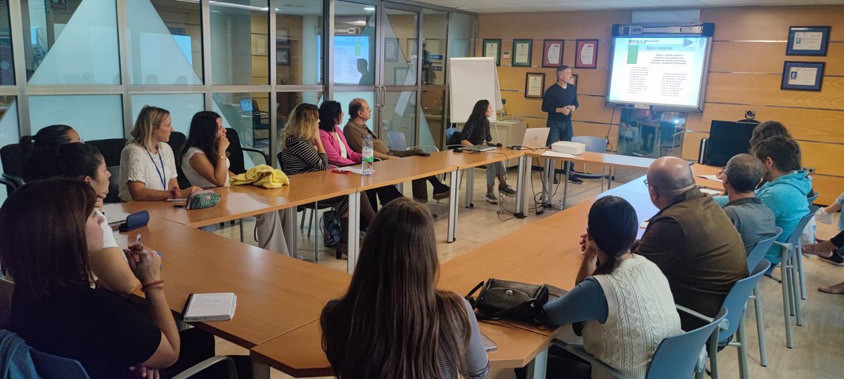 escuelapCAN's tweet photo. Mañana de formación en #GAPTFE con asociaciones de pacientes. 

Gracias a: 
AMATE
AECC
FUNDACION DR BARAJAS
ONG BALANCE WORLD
FUNDACION OLIVER MAYOR
PARKINSON TENERIFE
DWON TENERIFE
Fundacion PEQUEÑO VALIENTE
ACUFADE
ASCATEC
ATELSAM

Gracias @DaniPonPe por tu excelente trabajo https://t.co/QluGOdEXi2