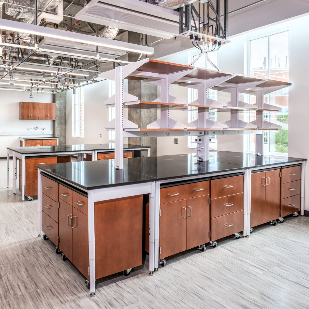 Kewaunee_KEQU's tweet photo. Kewaunee’s Enterprise system provides the versatility needed for today's lab environment.

Check out our enhanced catalog to learn more: https://t.co/S1oWnCcfTu

#laboratorybuilding #labplanning #labdesign #modularworkstations #madebykewaunee https://t.co/z6EtuNF0LT
