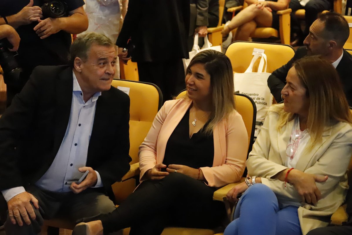 mninad86's tweet photo. Hoy participe de la apertura del Encuentro Nacional de la Defensa Pública en el #MNBA.
Un espacio que promueve el intercambio de experiencias, para articular acciones entre los poderes del estado y fortalecer el acceso a la justicia y los derechos a las y los ciudadanos. https://t.co/gDUH7H1nY4