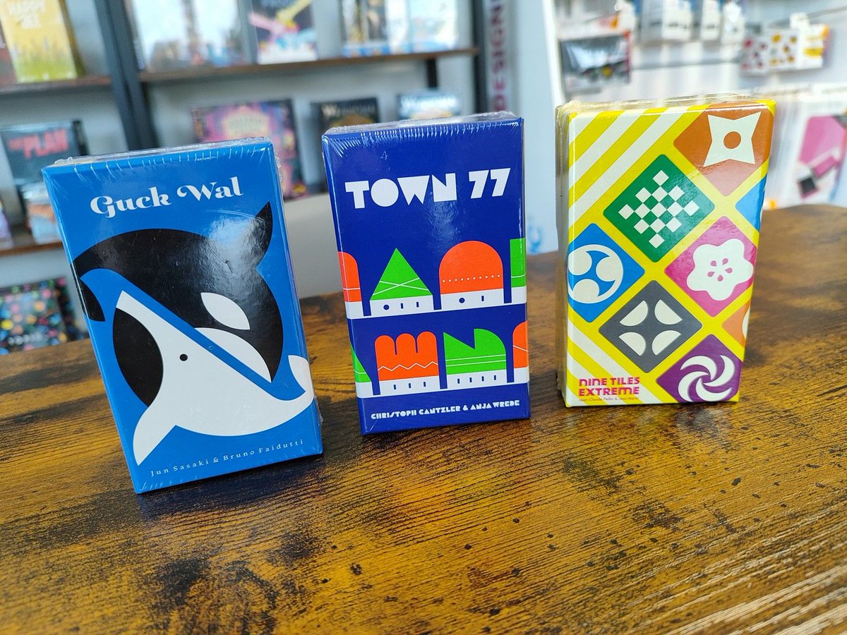 Kleine Spiele ganz groß!

Wir haben heute ein paar Spiele aus dem Hause Oink geliefert bekommen. Mit dabei das gefragte "GUCK WAL".

Guck Wal
spieletaxi.de/Guck-Wal

Town 77
spieletaxi.de/Town-77

Nine Tiles Extreme
spieletaxi.de/Nine-Tiles-Ext… 

#oinkgames