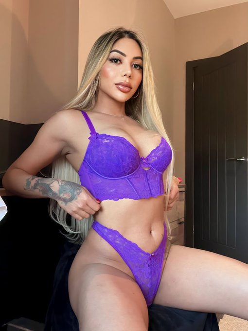 Hey babys 💜 https://t.co/F6bEWTecSR