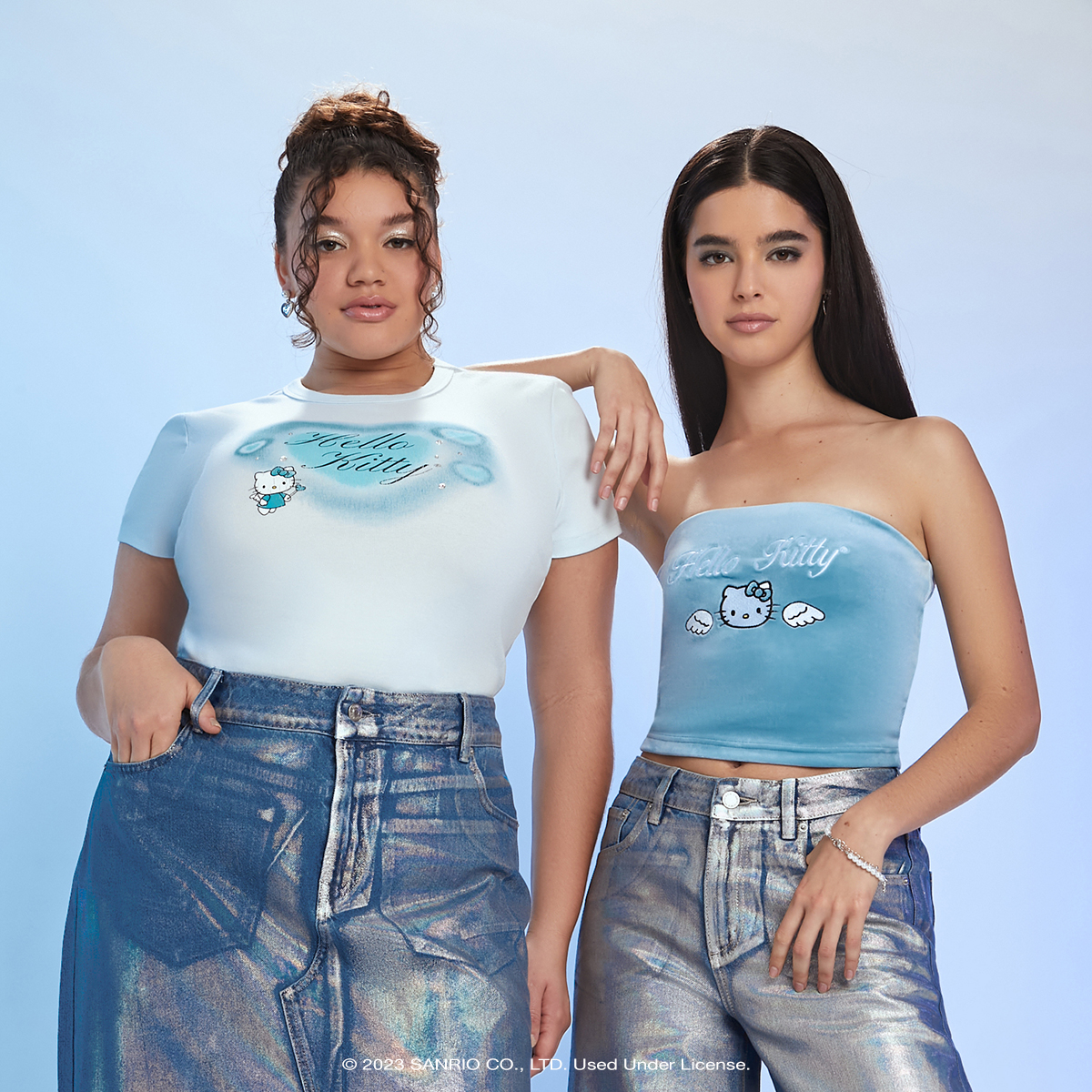 sanrio's tweet photo. Say hello to the holidays ❄️✨ @Forever21 x Hello Kitty and Friends Holiday collection is available in stores and online now: https://t.co/EReMMfrOMW https://t.co/Wn6Yhkdc76