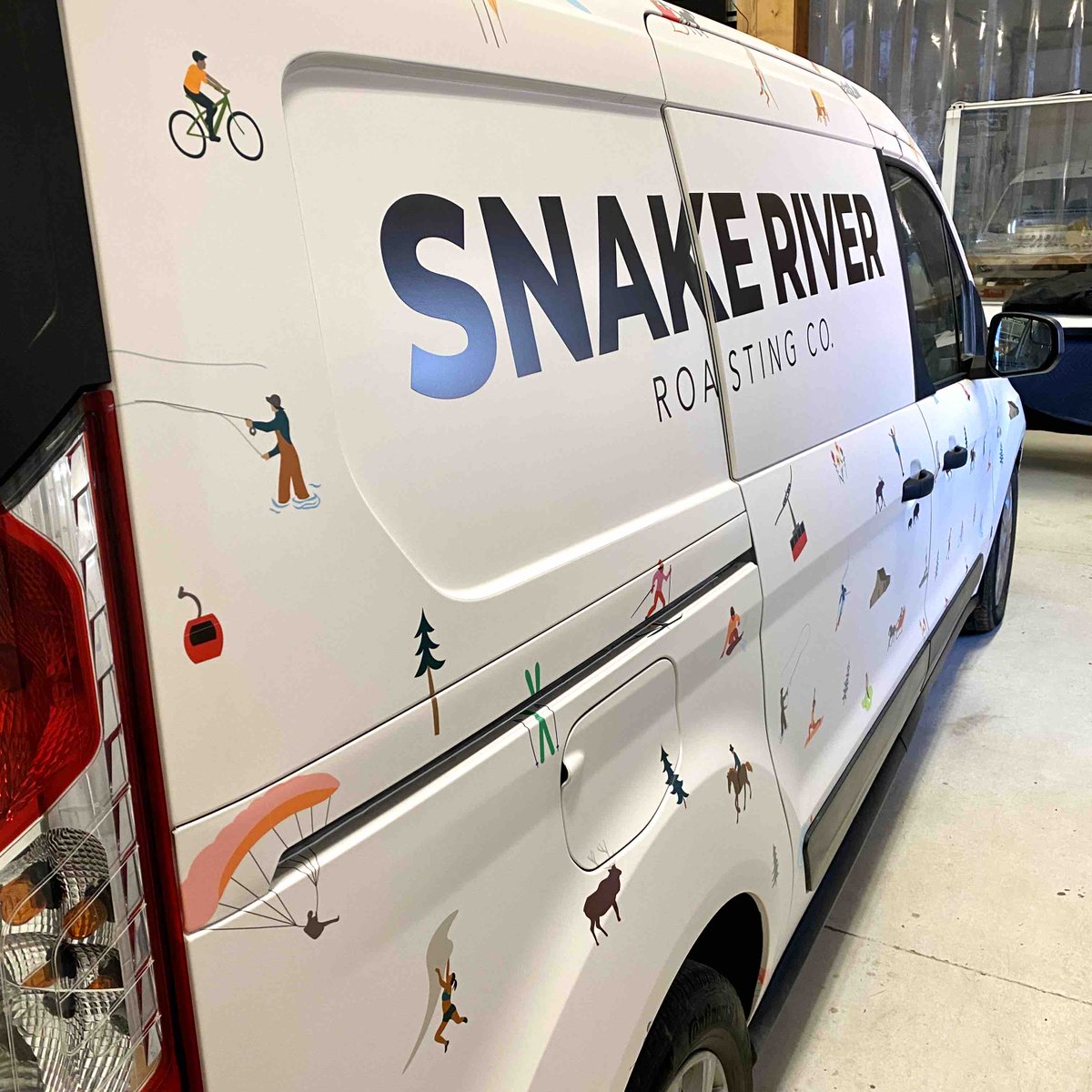 How many of the icons do you recognize on this matte Snake River Roasting Co wrap? Have you seen any of these wraps running around Jackson Hole? 

#mattewrap #vehiclewrap #jacksonhole #SnakeRiverRoastingCo #coffee #wyoming #icons #gravitygraphics #wraps #fleetbranding