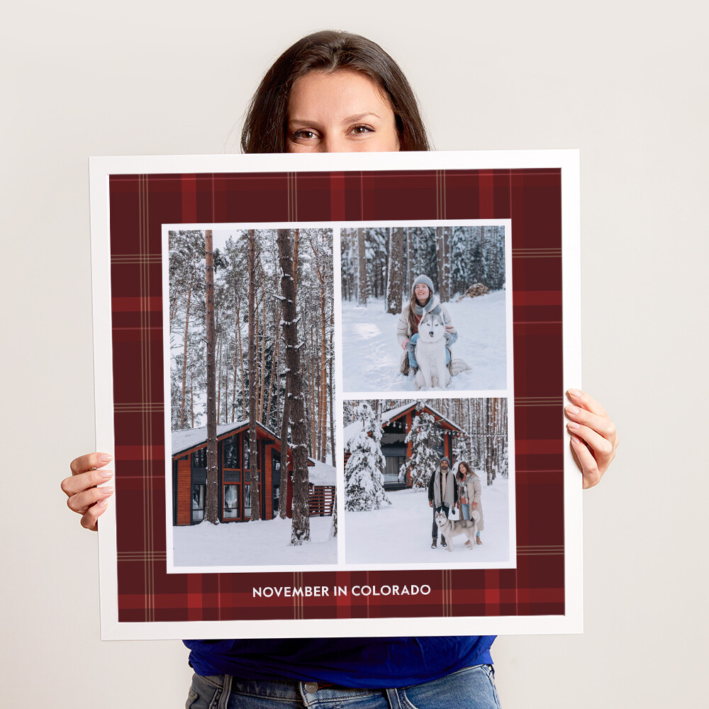 Something special for the holidays! Add a caption to your with a holiday design to your framed photo! ☃️