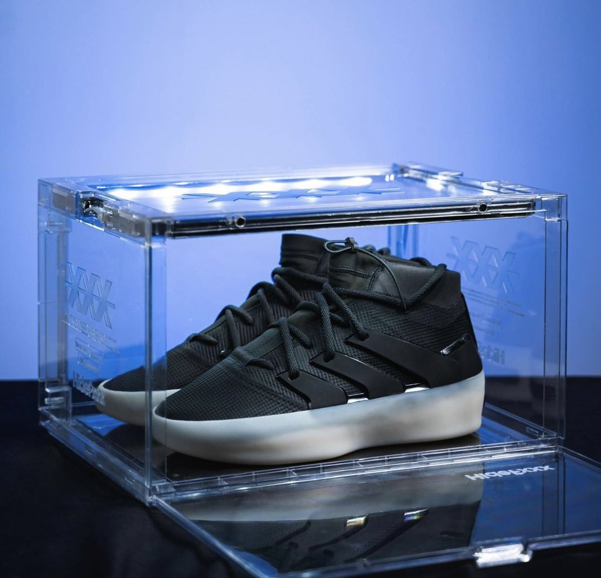 Nice Kicks tweet media
