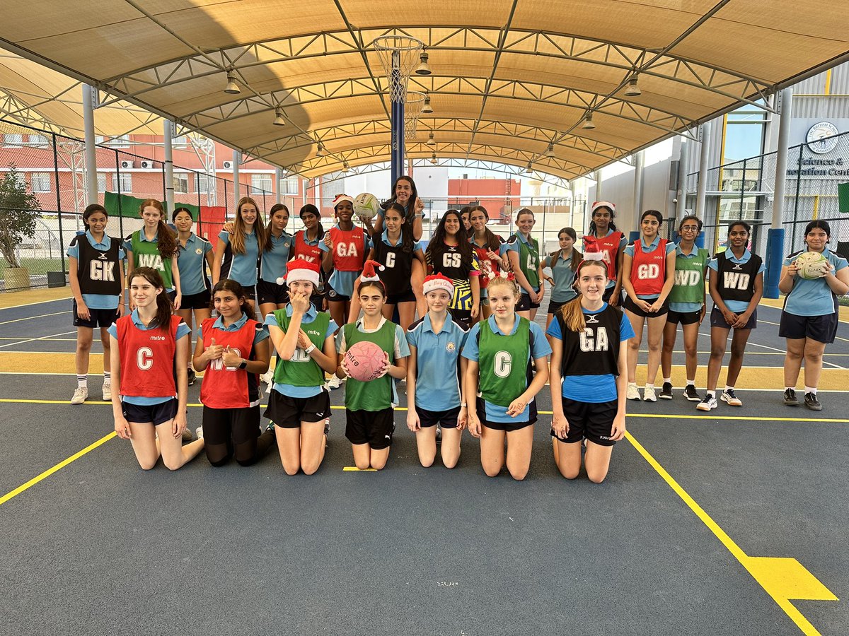 BSAKsports's tweet photo. @BSAKyear9 @BSAKyear10 Wrapping up our U15 netball season in festive style 🎄A huge well done to all girls involved 🙌🏼 https://t.co/DUvm9v6990