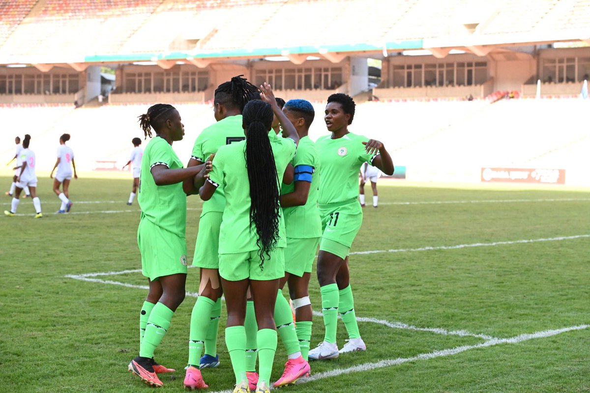 Sportinglifeng1's tweet photo. FULL TIME! in Abuja 

Nigeria 🇳🇬 5-0 Cape Verde 🇨🇻

⚽⚽@UcheOfficial_ Kanu  7', 45'
⚽@GiftMonday21 25'
⚽⚽ Esther Okoronkwo 66', 77'

#SoarSuperFalcons #WAFCONQualifiers #NGACAP #Morocco2024 https://t.co/ULBs8fTIHl