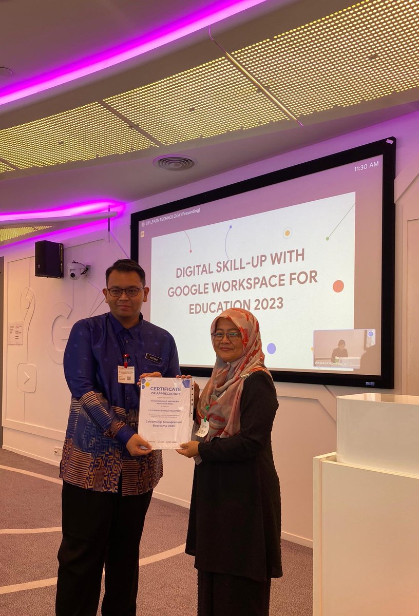aliefarsyd21's tweet photo. The beginning of everything. A lot of valuable experiences for me. Thank you Madam Mimma for everything, I appreciate your guidance and mentorship.
#IpgGoGlobal
#SalamIpgPenerajuPendidikanGuruBertarafDunia
#GEGPetalingJaya
#IPGMMalaysia
#PelajarIPGKBMKontemporari https://t.co/s3drJJRzBU