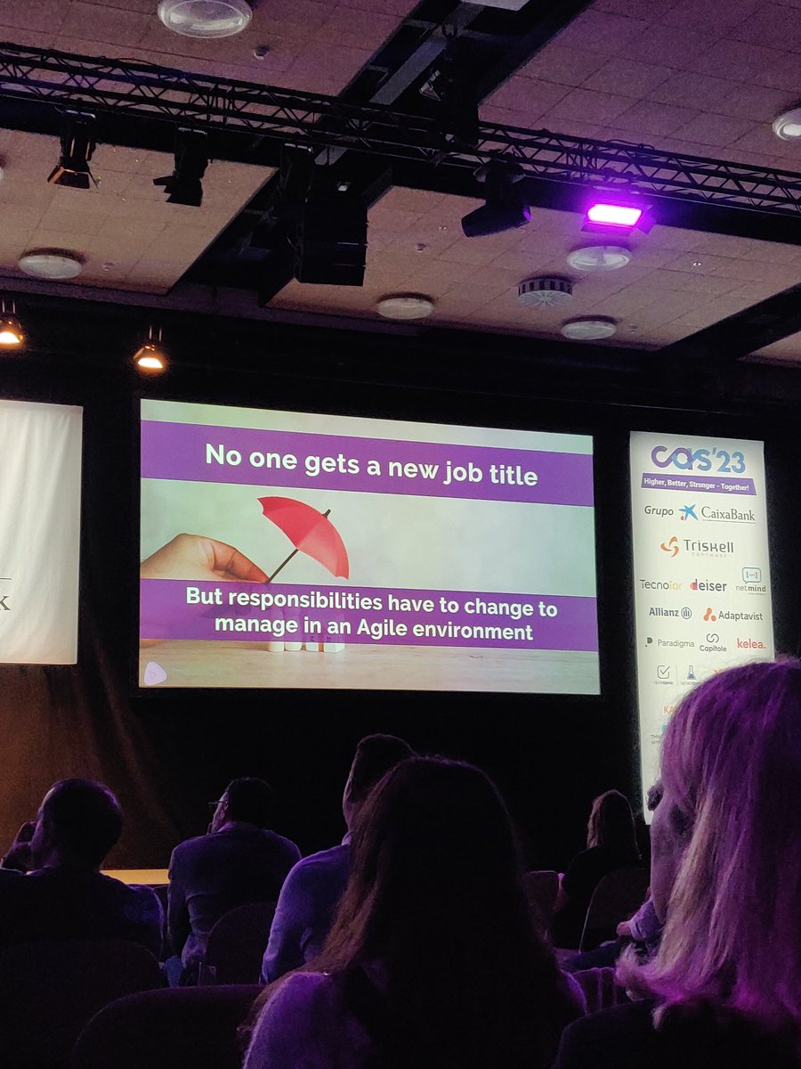 adelatorrefoss's tweet image. Aquí David J Anderson , creador de kanban n'tech, nos ofrece esto:
"No one gets a new job title.
But responsibilities have to change to manage in an Agile environment"

Y fue a lo que habíamos llegado pensando que corrompíamos agile: mismo titulo, nuevas responsabilidades.
#CAS23