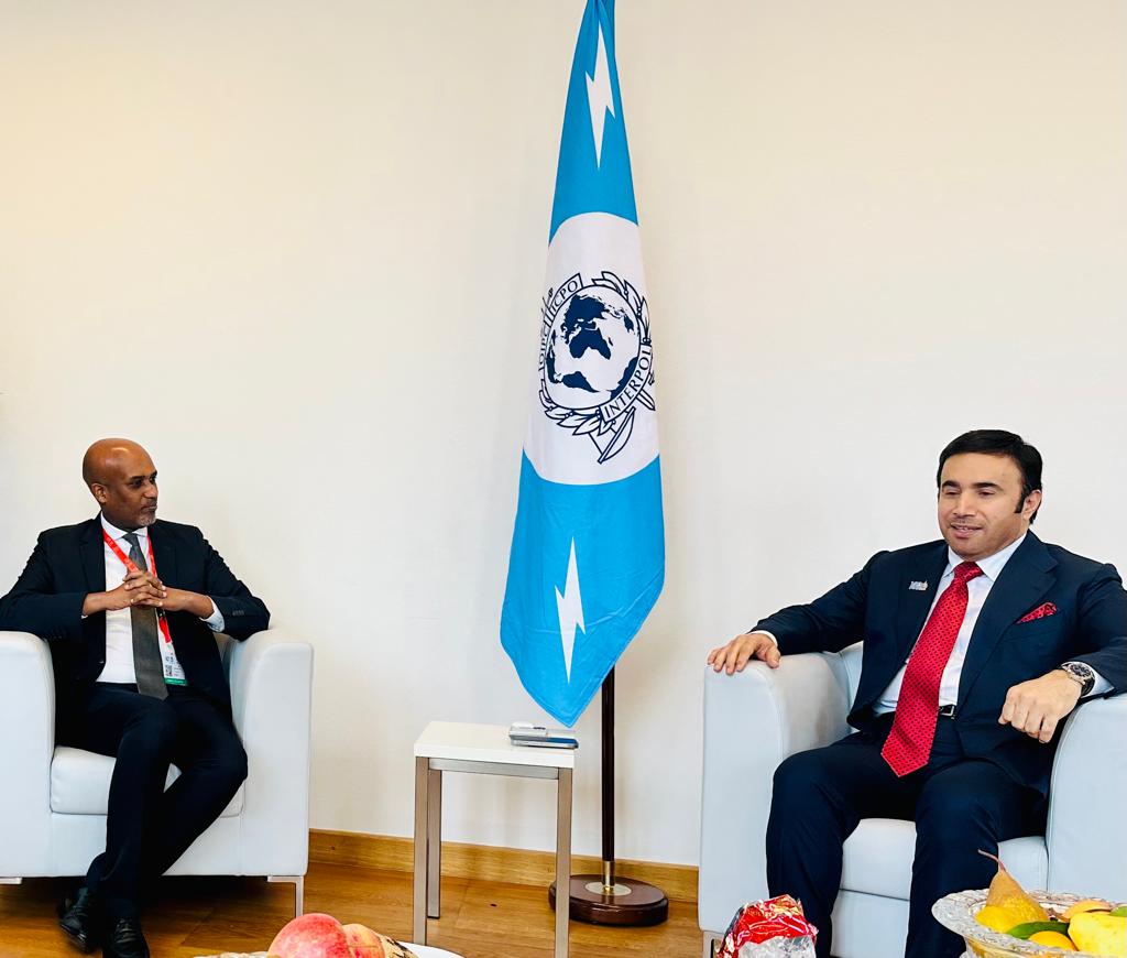 Rwanda_Justice's tweet image. During the ongoing INTERPOL General Assembly in #Vienna, the Rwandan delegation had a productive meeting with INTERPOL President, Mr. Ahmed Naser Al-Raisi. 
Discussions centered around enhancing collaboration in the fight against transnational crime. #INTERPOL100 #Rwanda