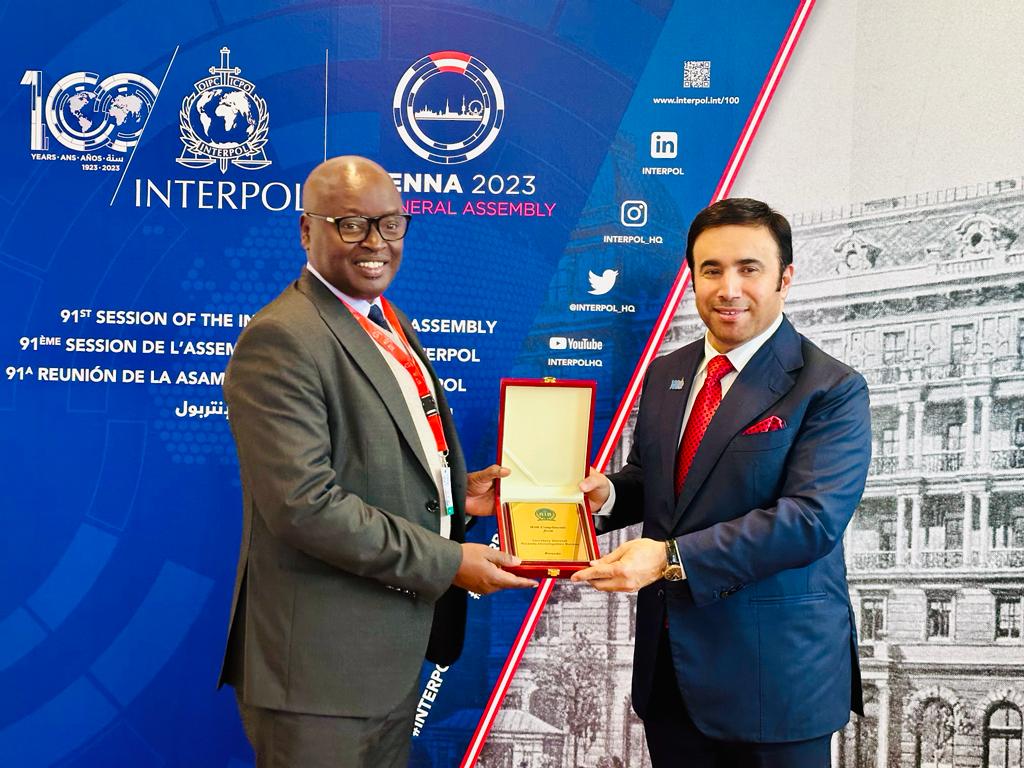 Rwanda_Justice's tweet image. During the ongoing INTERPOL General Assembly in #Vienna, the Rwandan delegation had a productive meeting with INTERPOL President, Mr. Ahmed Naser Al-Raisi. 
Discussions centered around enhancing collaboration in the fight against transnational crime. #INTERPOL100 #Rwanda