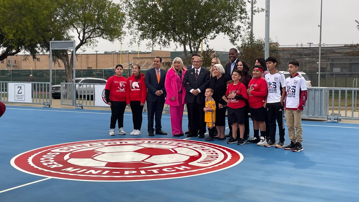 A new mini-pitch was installed in honor of Senator Judith Zaffirini and was officially unveiled on Wednesday at the newly renamed Senator Judith Zaffirini Park in Laredo.  ⚽️

Read more in our newsroom: cityoflaredo.com/government/new…