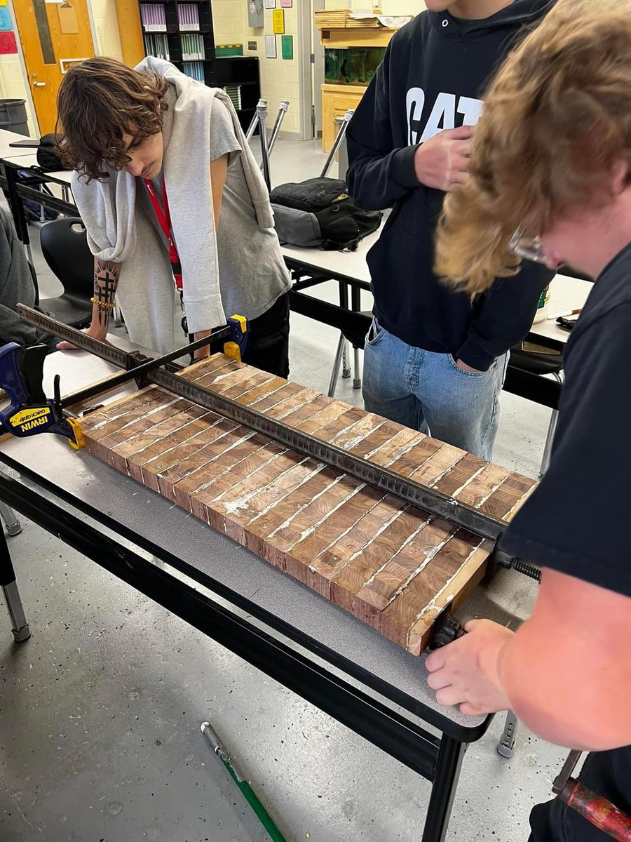 CoachJoePatLee's tweet photo. Our Agriculture Power and Machinery class paired up with Allen Schroeder with Louisville Wood Signs to create this wonderful piece of art. It’s a walnut with maple inlay butcher block. Outstanding work, Cougars! #ProductiveCollaborators #MasteryLearners #ExpectMore #WeAreBC 🐾 https://t.co/AjZRwGydO9
