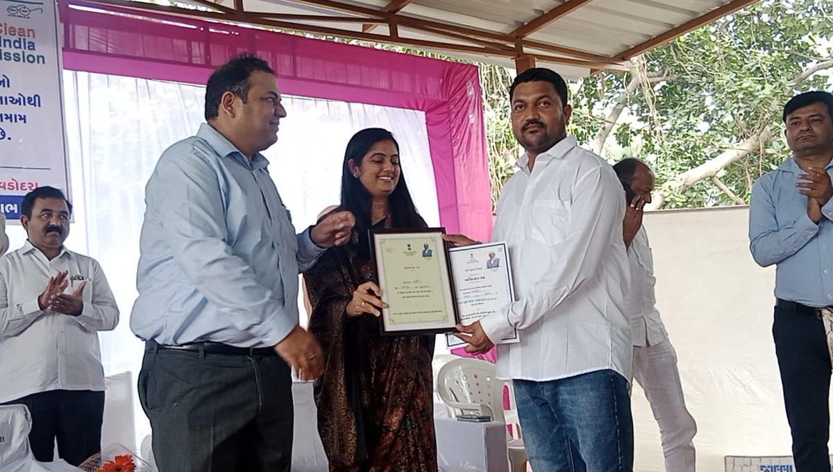 વડોદરા જિલ્લાના સાવલી, ડભોઈ, કરજણ, પાદરા  તથા વાઘોડિયા તાલુકામાં આજથી વિકસિત ભારત સંકલ્પ યાત્રાની શરૂઆત કરવામાં આવી જે અંતર્ગત સાવલીના કનોડા ગામે હાજર રહીને રથનું સ્વાગત કર્યું તેમજ કાર્યક્રમમાં હાજરી આપી.<a href="/Info_Vadodara/">Info Vadodara GoG</a> <a href="/monakhandhar/">Mona Khandhar IAS</a> <a href="/CollectorVad/">Collector & DM Office Vadodara</a> <a href="/GujDCoffice/">Guj DCoffice</a> <a href="/GujPRHDept/">Panchayat, Rural Housing & Rural Dev. Department</a>