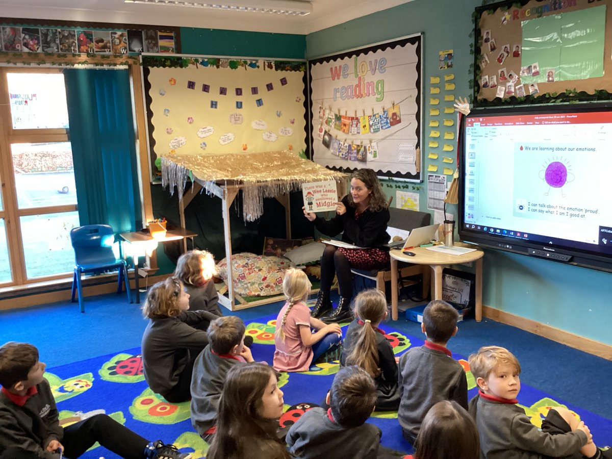 lamlashprimary's tweet photo. Classes across the school took part in the 'KILTS St. Andrew’s Reading Record’, reading a Scottish text for up to half an hour. Even our headteacher, Mrs Foster, got involved, reading an extract to P5/6 📚😀@KidLitScotland #KidLitScot https://t.co/igUiJ8gfcM