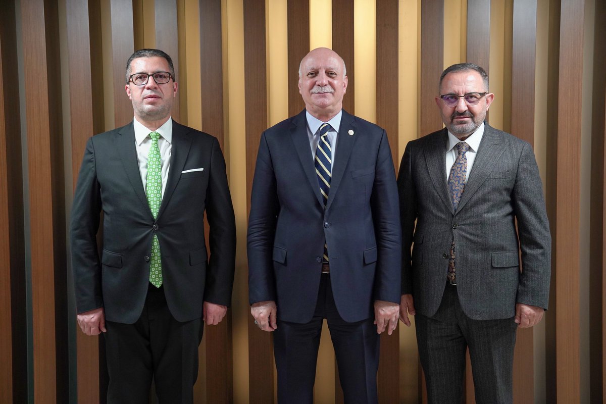 semsibayraktar's tweet photo. Mersin, Karaman ve Bitlis Ziraat Odaları Başkanları nezaket ziyaretinde bulundu. Nazik ziyaretleri için teşekkür ediyorum. https://t.co/MIjoe1KNVo