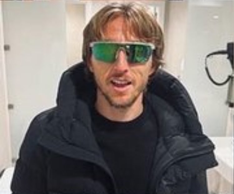 (fan) Danik tweet media