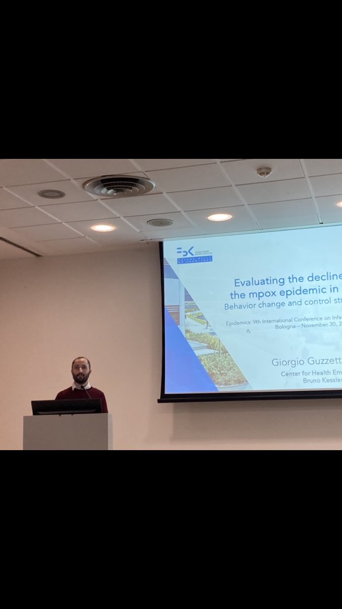 Alfredo De Bellis (@alfredo_db_) on Twitter photo Fantastic talk by my supervisor <a href="/GiGuR0/">Giorgio Guzzetta 🏳️🌈</a> on modelling the 2022 mpox outbreak in Italy with individual-based models
#Epidemics9 Fantastic talk by my supervisor <a href="/GiGuR0/">Giorgio Guzzetta 🏳️🌈</a> on modelling the 2022 mpox outbreak in Italy with individual-based models
#Epidemics9