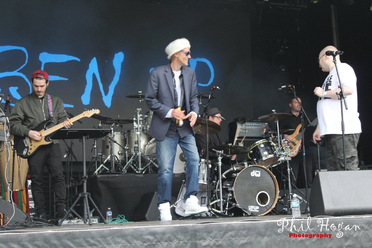 Philhoganuk's tweet photo. Ben VP (Curiosity killed the cat) at Irlam Live 2017 #Philhoganphotography #BenVP #Curiositykilledthecat @IrlamLive https://t.co/k9IHqy0HIa