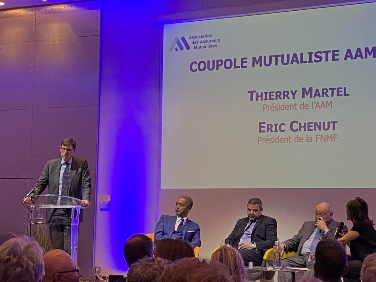 Thierry Martel et Eric Chenut  annoncent  la création d’une « coupole mutualiste » entre l’AAM et la FNMF, lors de la journée des administrateurs de l’association des assureurs mutualistes 
#assurance #mutualisme #mutualité