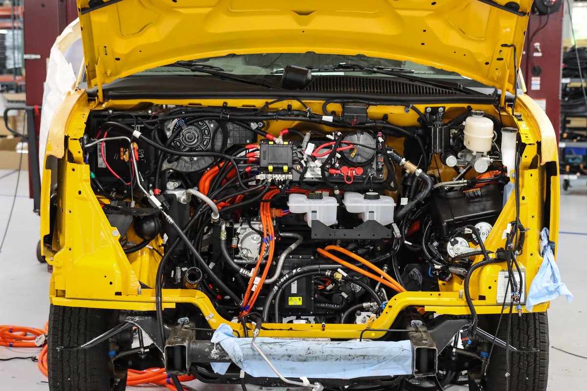 Green means good to go! 

Quality is of the upmost importance. That's why we take it so seriously. Seriously enough to receive a very exclusive title of ISO 9001 Certification. 
#LightningElectric #Manufacturing