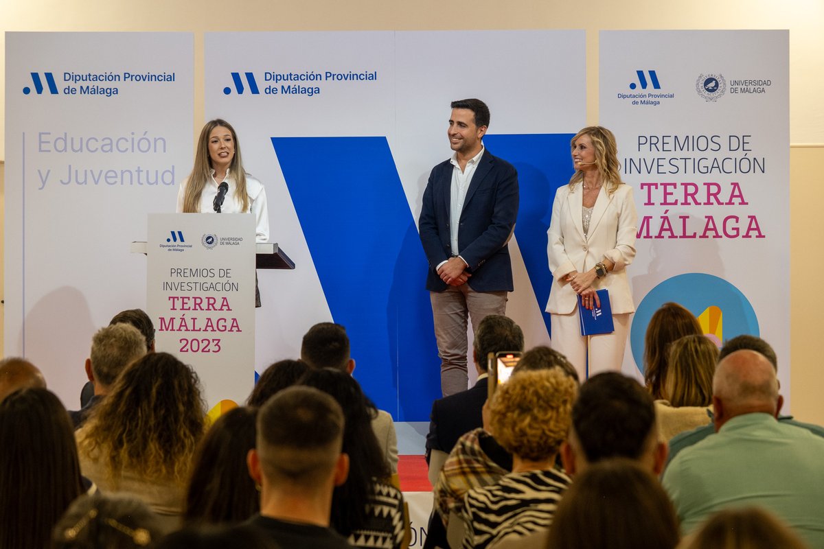 LaHuellaCom's tweet photo. Ayer cambiamos la oficina por @latermicamalaga para asistir a los #PremiosTerraMálaga2023, otorgados por @diputacionMLG e @InfoUMA  

Enhorabuena a todos los galardonados. ✨

Gracias por confiar en nuestra #CreatividadContagiosa para un evento tan especial como éste. https://t.co/NOwKJhNS12