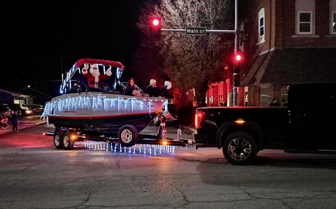 Reminiscing about the enchanting Christmas parade in our hometown, Neodesha, KS! Cobalt turned heads as Santa's sleigh, making waves of holiday cheer. Here's to a season filled with luxury and unforgettable moments!

#ExperienceExtraordinary #SantasComingToTown #ChristmasParade