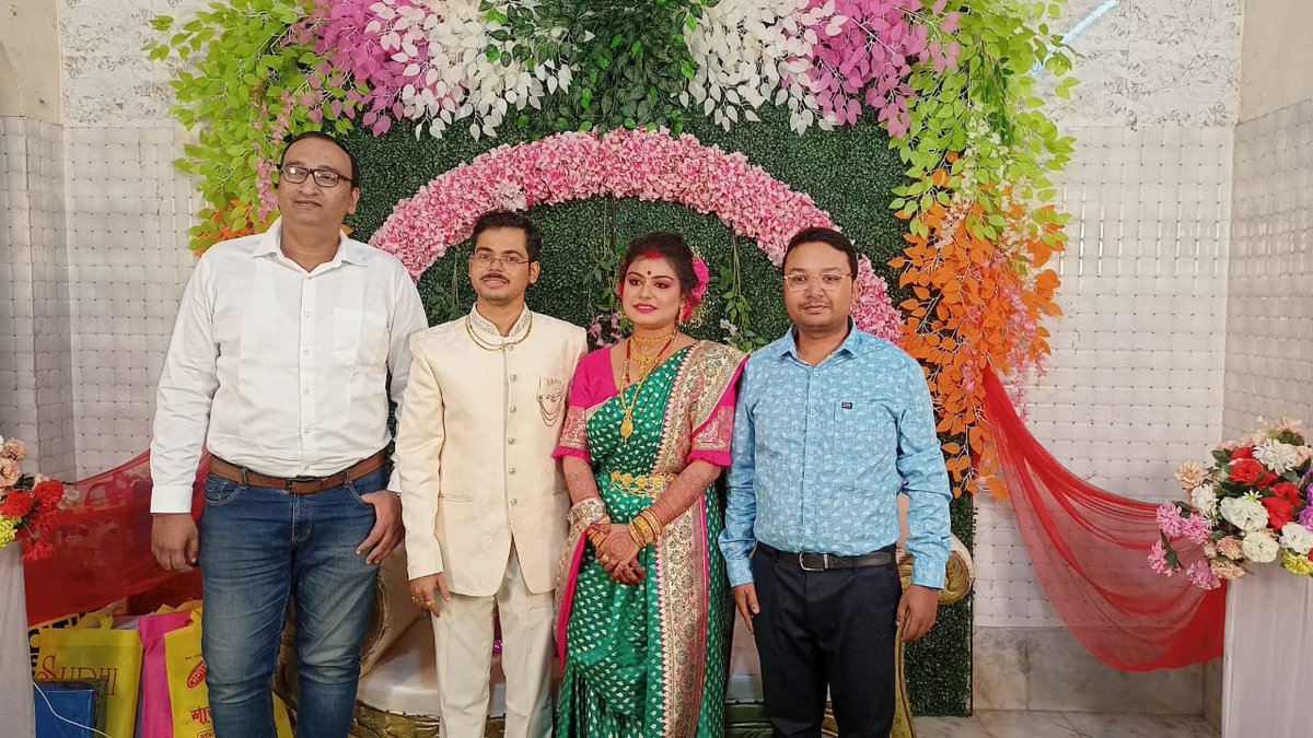 dr_gct's tweet photo. Attending tonight...
#marriagereception #withcolleagues https://t.co/ykOSjOym16