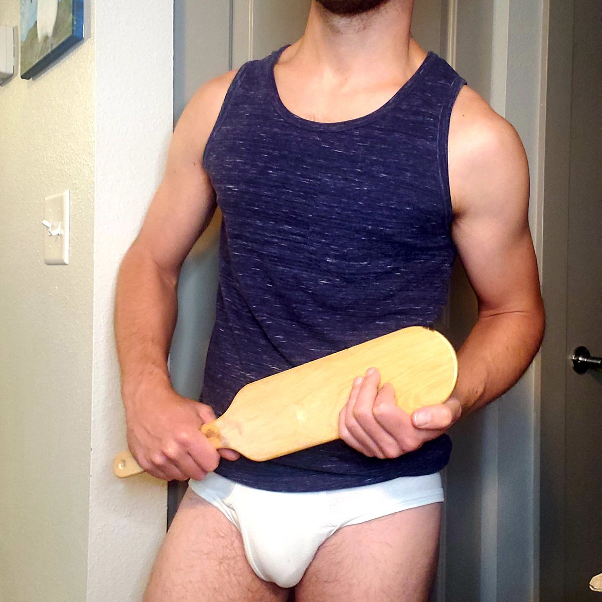 I need a handsome country boy to keep in line.
#spanking #malespanking #gayspanking #sir #daddy