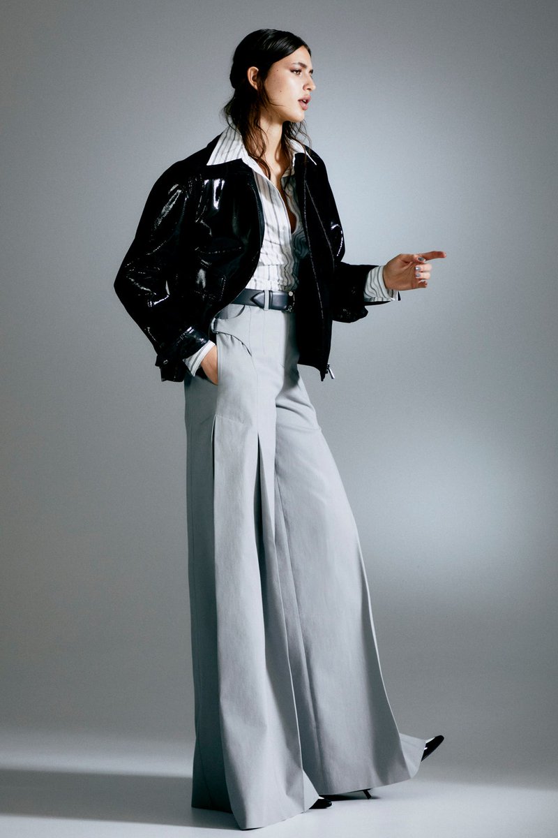 LadymiaMicky's tweet image. Collezione Pre Fall 24 Alberta Ferretti #AlbertaFerretti #PreFall2024 #moda #outfit #look #fashion #fashionstyle #style #fashionista #trendy #tendenza #glam #glamour #musthave 👗🥰❤️