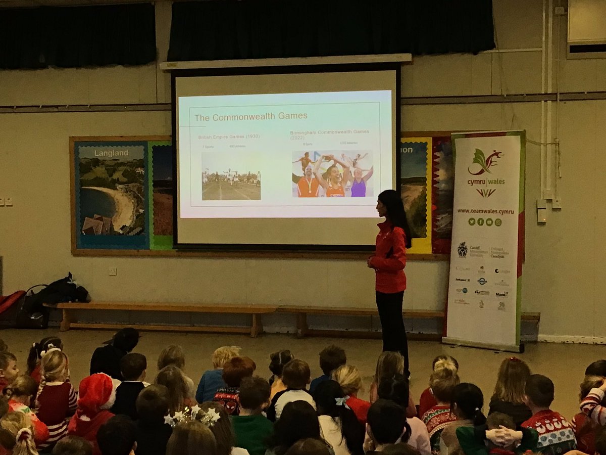Hendrefoilan's tweet photo. @sportwales have come in this morning to talk to us about the Common Wealth Games. We also met Sarah who won a medal for lawn bowls. Thank you for coming in. #hdfp https://t.co/BoXzMp32cf