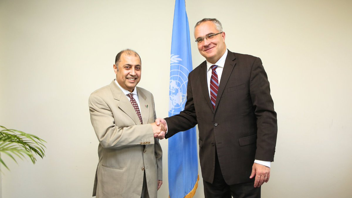 MichalMlynar's tweet image. Good meeting with H.E. Mohamed Ebrahim Al Mansoori, Director General of Sheikh Zayed National Housing Programme on the sidelines of the #ExecutiveBoard.

We&apos;re committed to supporting the UAE in building vibrant communities through urban design, #publicspaces &amp;amp; green areas.