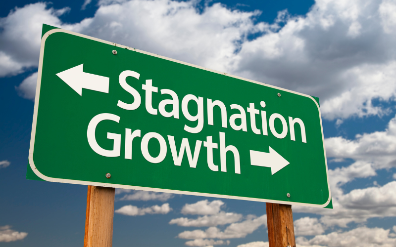 Learn more about the advantages of a thriving economy on the ECoNA website!

#EconomicGrowth #EconomicDevelopment  #collaboration #NorthernArizona