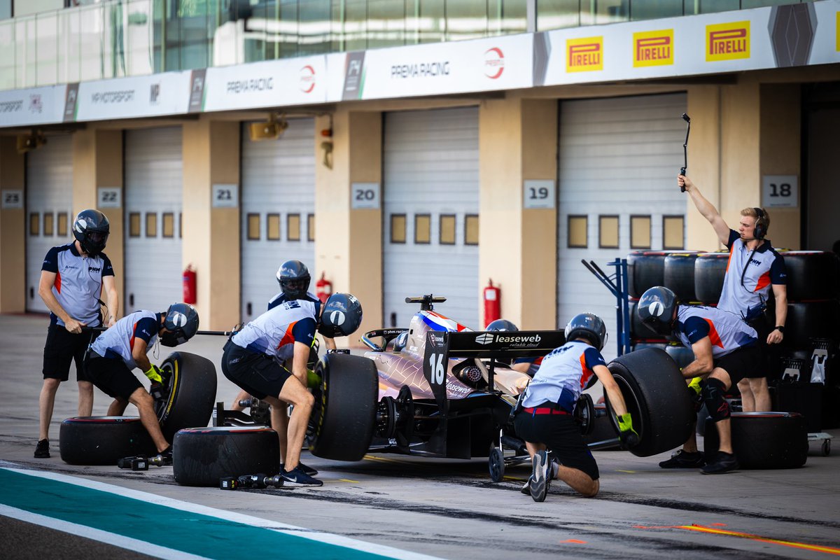JoshuaDuerksen1's tweet photo. Practicing the Pit Stops for next year 🔥

Practicando lo que van a ser los Pit Stops el próximo año 🔥 https://t.co/LE4Jtm6Ust