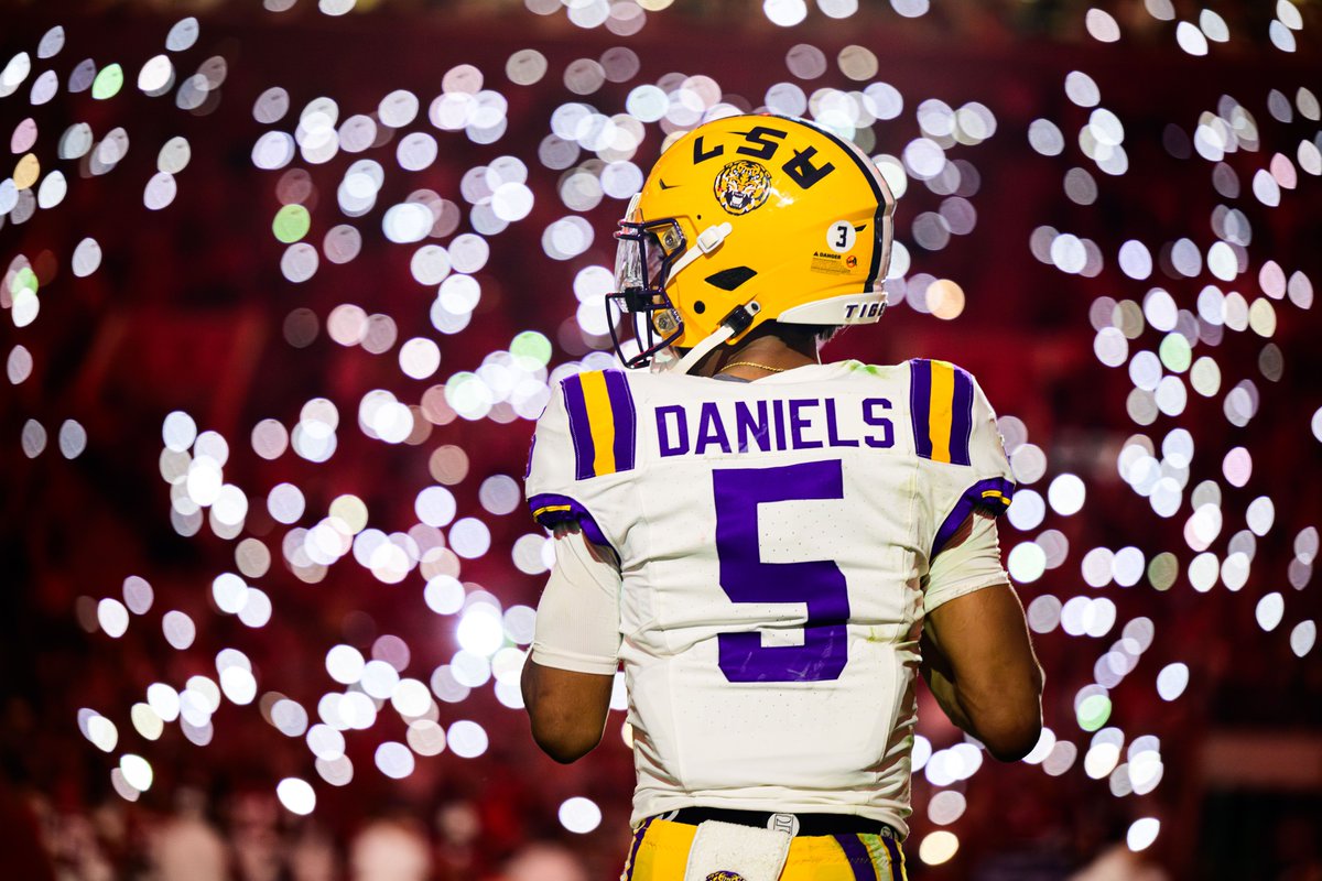 LSU Football tweet media