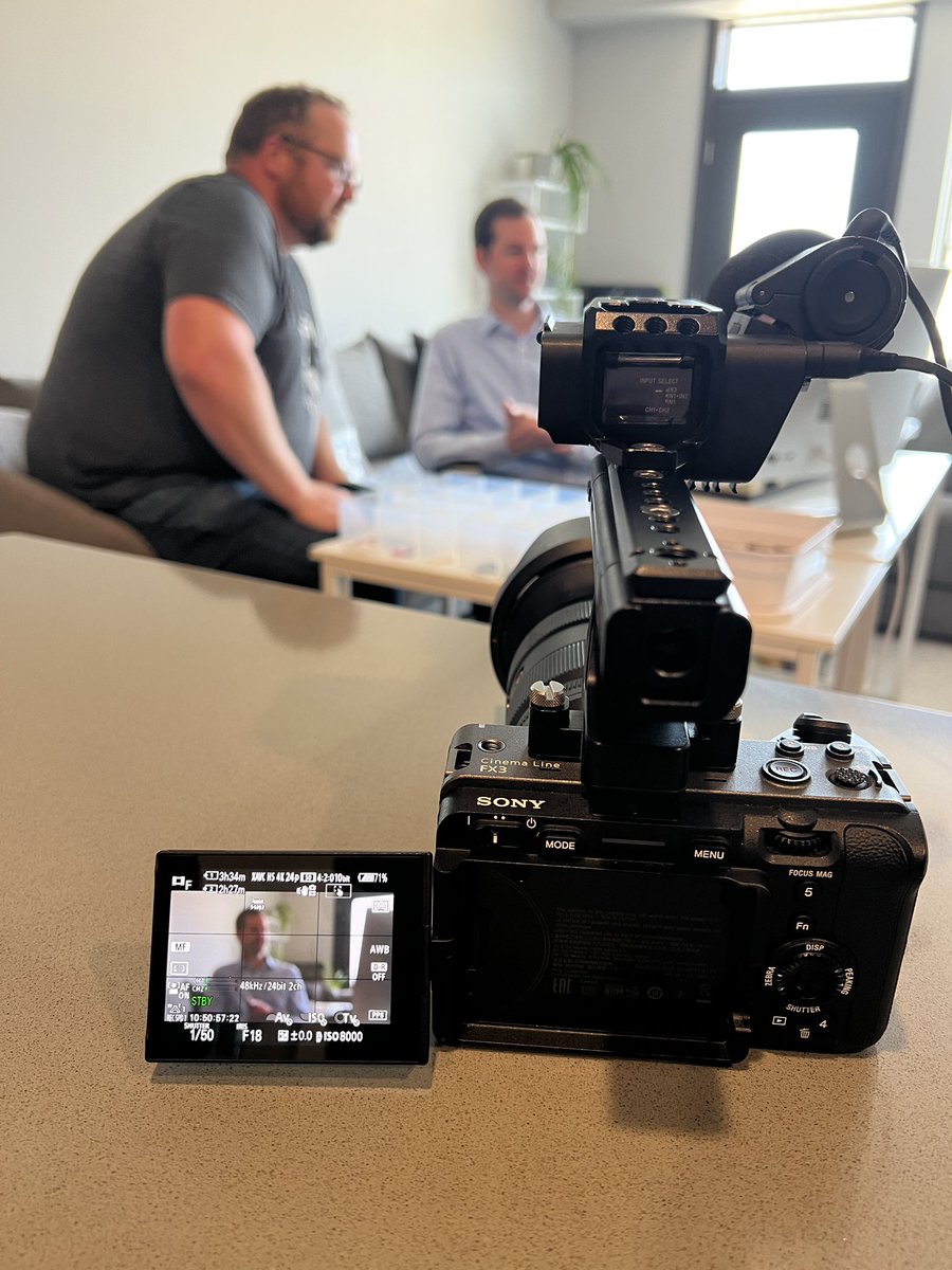 Earth Tones Lab tweet media