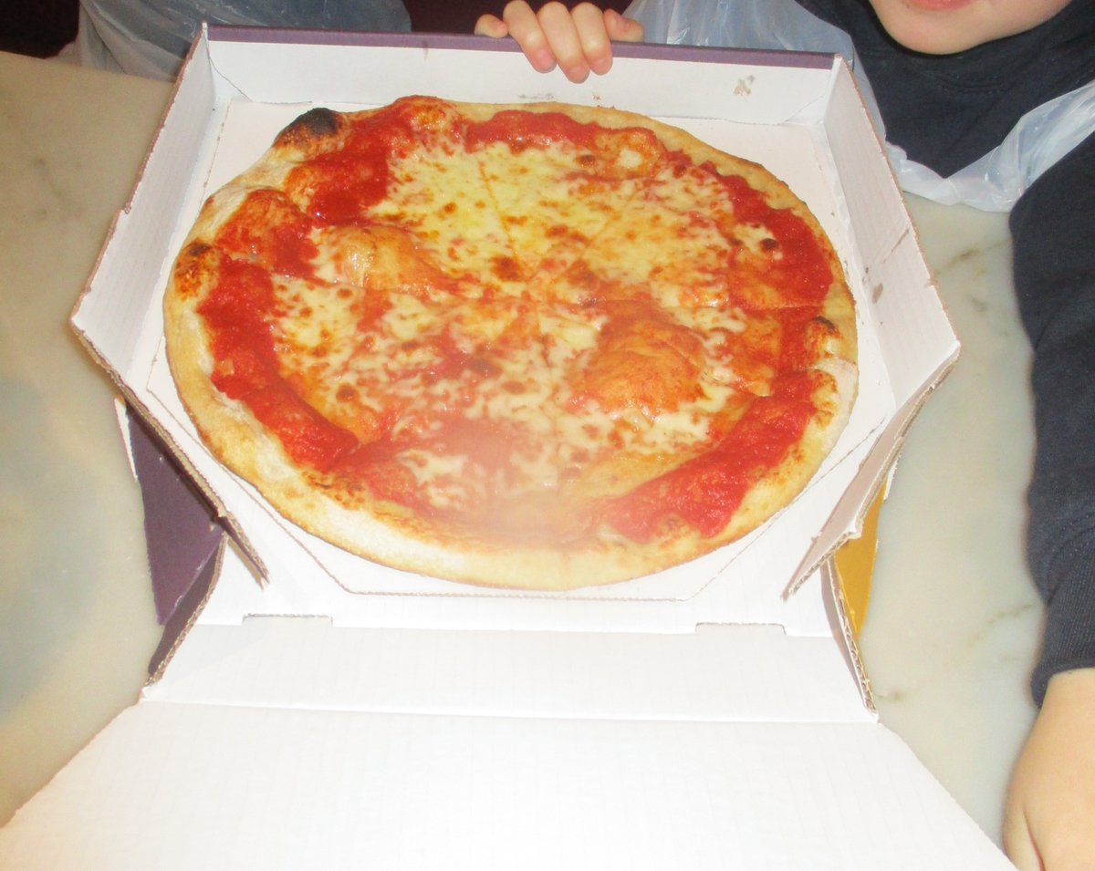 We made pizza at Pizza Express!

"You had to roll it. You had to put some cheese on it. You had to cook it."
"The crust bit is so yummy and crunchy."
"It been in the oven."
"Cook in the hot tray."
"I had cheese on top and tomato sauce. I shared it with my sister."