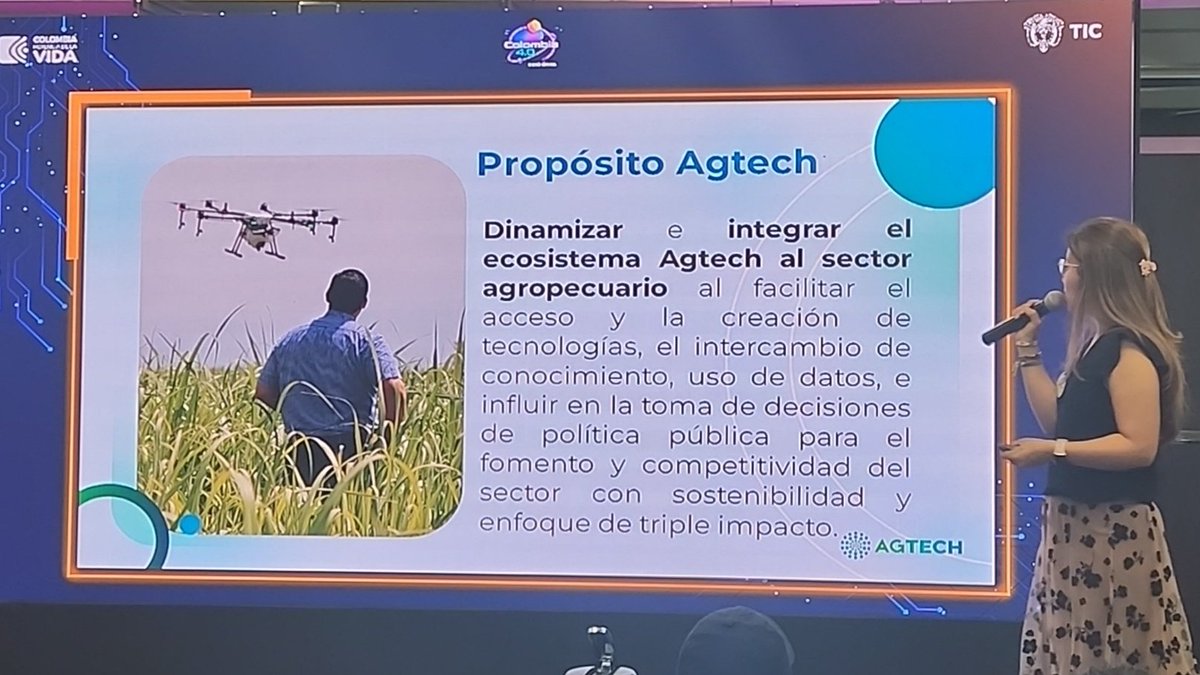 labuenaempresa's tweet photo. Hoy se presenta el Gremio #Agtech de Colombia  en el @Col4punto0 !
¿les interesa la tecnología en el sector agro? 
Conozcan más en  https://t.co/XFb3hKvfuu https://t.co/n09DGhB68M