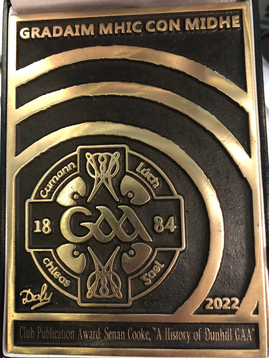 "A History of <a href="/gaadunhill/">dunhillgaa</a>" won a <a href="/officialgaa/">The GAA</a> McNamee Award recently, this fantastic publication is now available for just €25, an ideal stocking filler for Christmas! 🎄🏑🏐 To purchase a copy get in contact with <a href="/dunph15/">Niall Dunphy</a>, well done again to Senan Cooke 👍👏 <a href="/WaterfordGAA/">Waterford GAA</a> #GAA